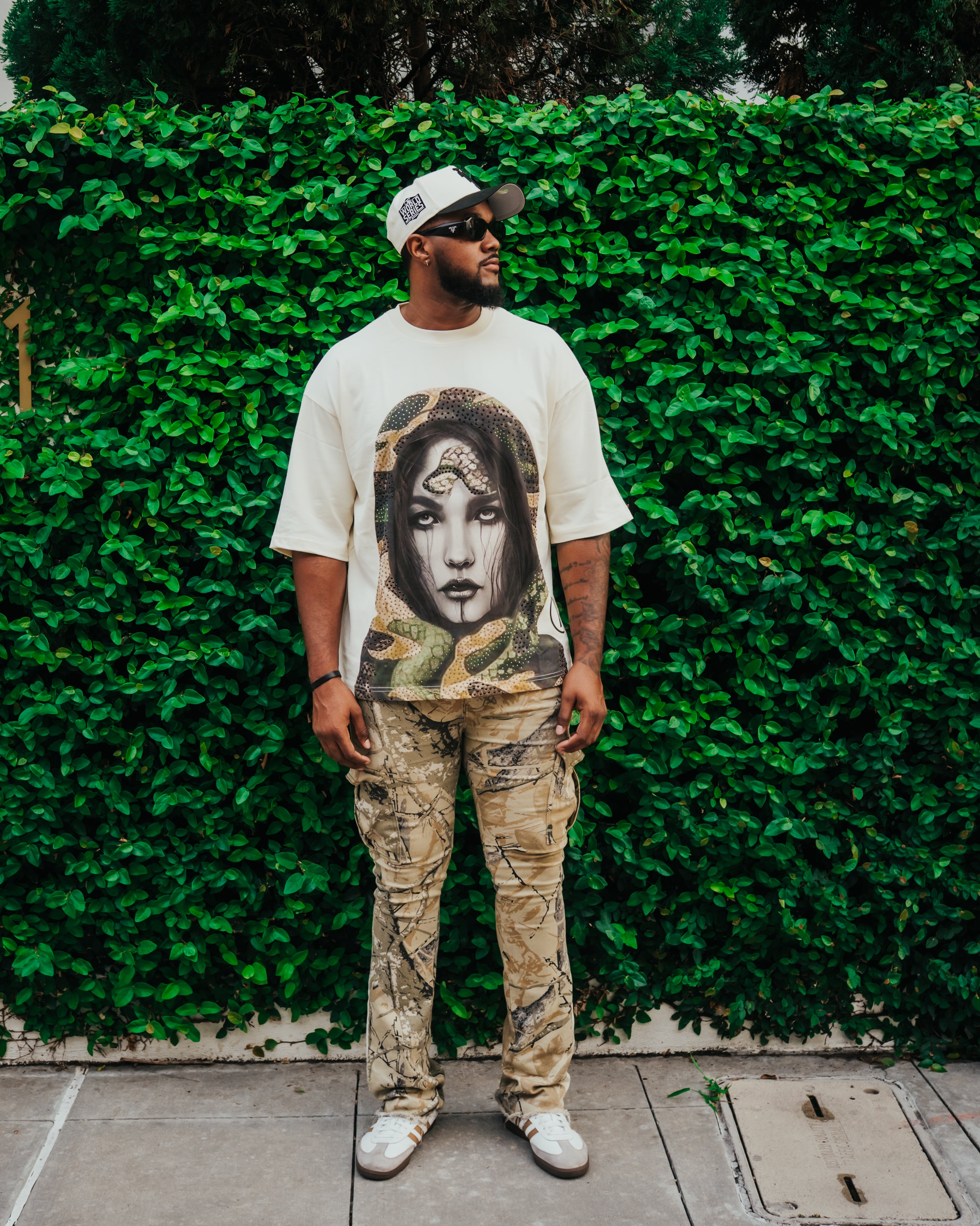 Medusa oversized tee