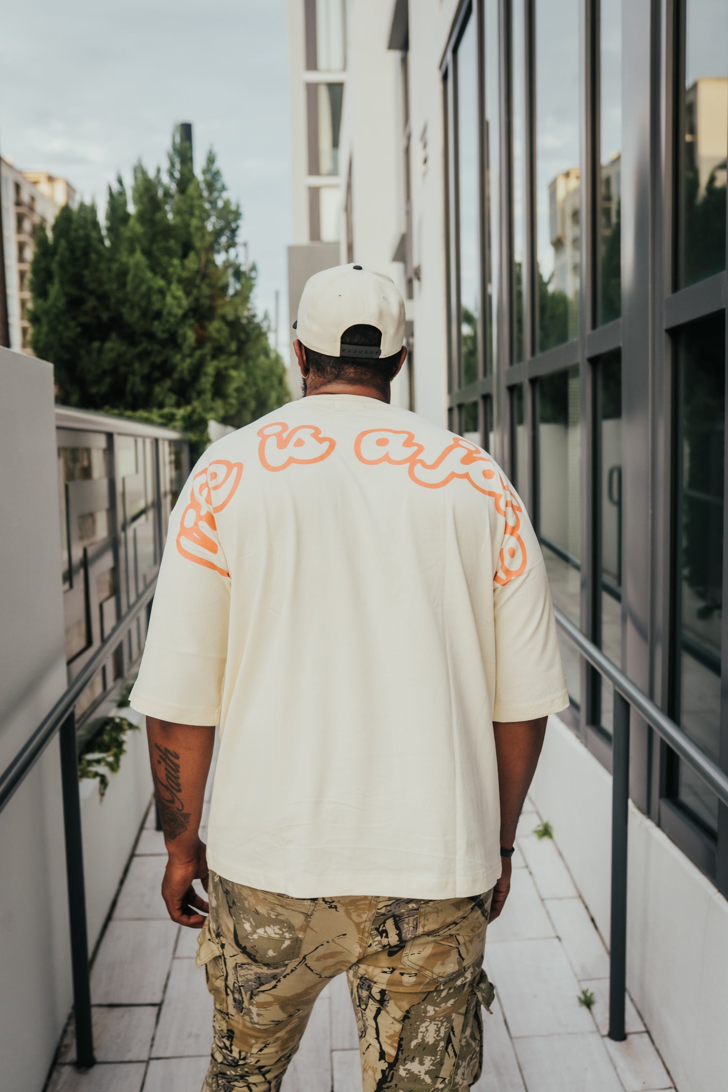 Medusa oversized tee