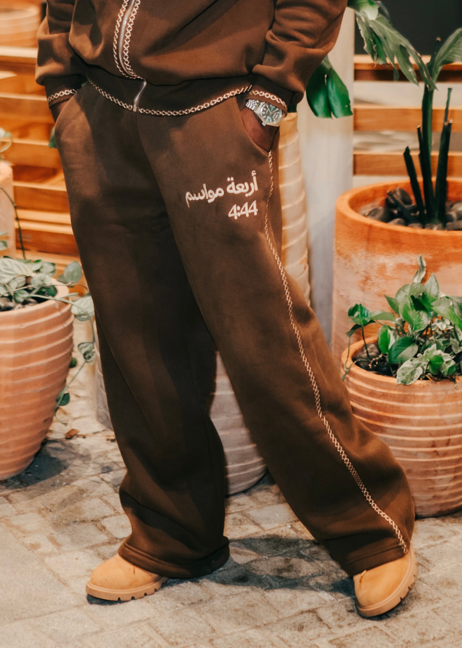 mocha Saudi. league jogger